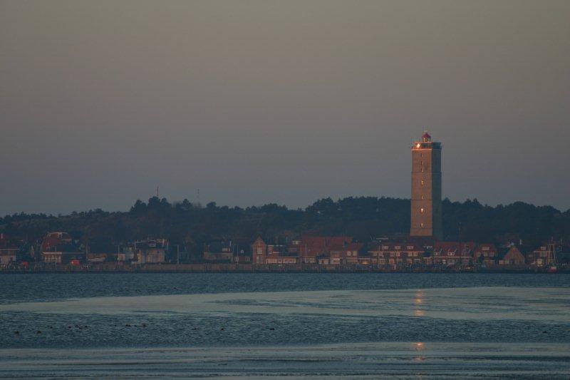 Zicht op de toren op Terschelling
