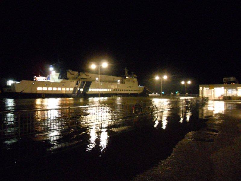 Veerboot en hoogwater op Terschelling